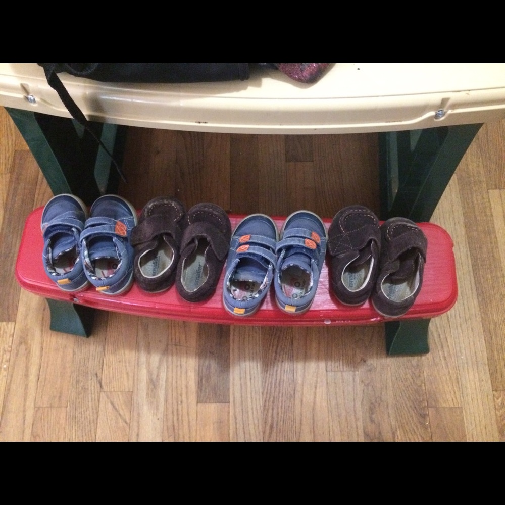 See kai run size 6 (1 brown pair/blue pair left)